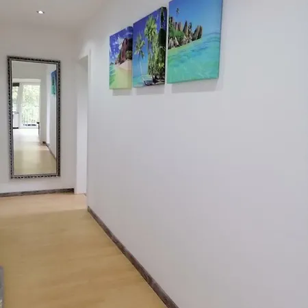 Koln Messewohnung In Rösrath